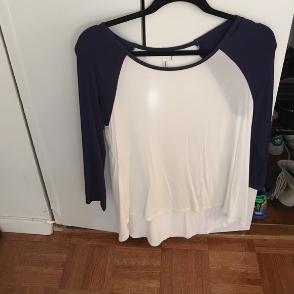 Navy and cream quarter length shirt