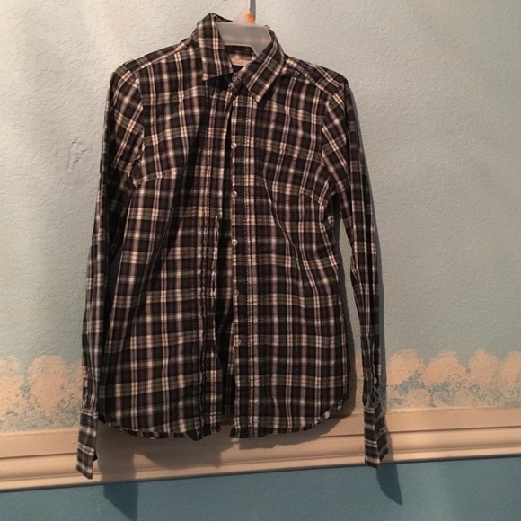 American Eagle Plaid Button Down Shirt