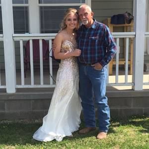 Meet your Posher, Hailey jo