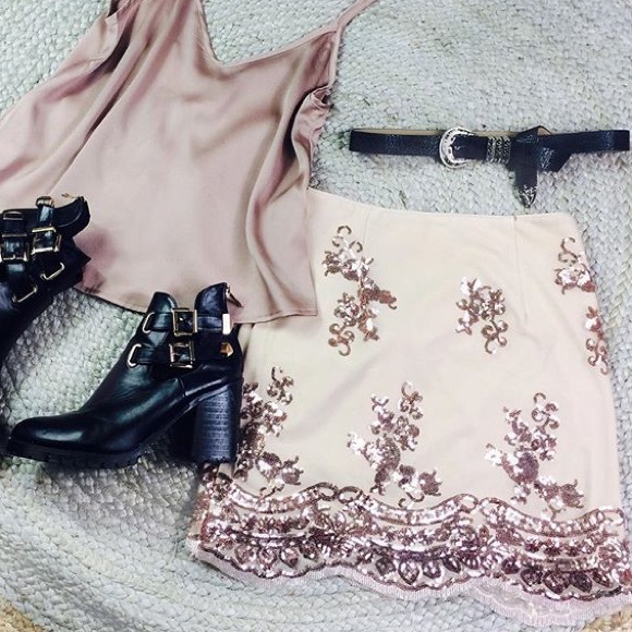 LAST ONE Rose Gold Sequin High Waisted Skirt M - Picture 3 of 4