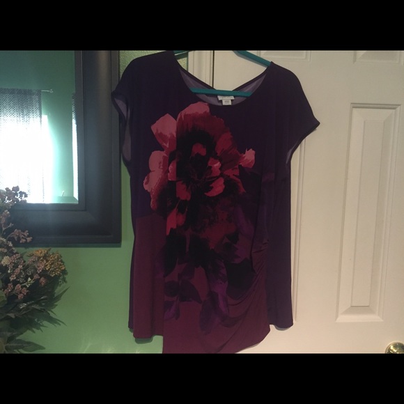 2 piece Jaclyn Smith skirt and blouse set