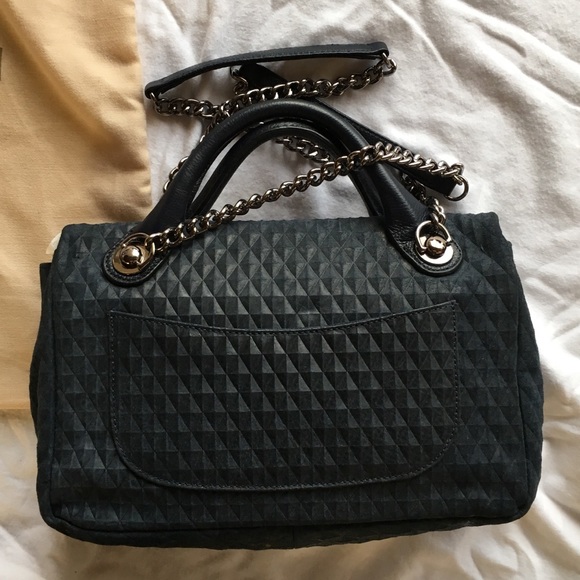 Authentic Charles Jourdan Navy Quilted Leather Bag - Picture 2 of 4