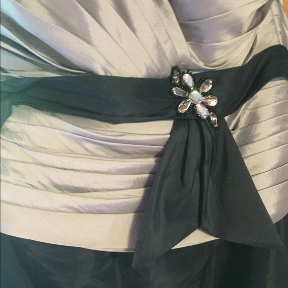 J J's House Formal Dress
