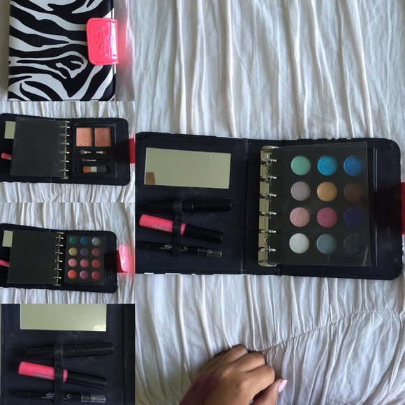 Makeup Set!!