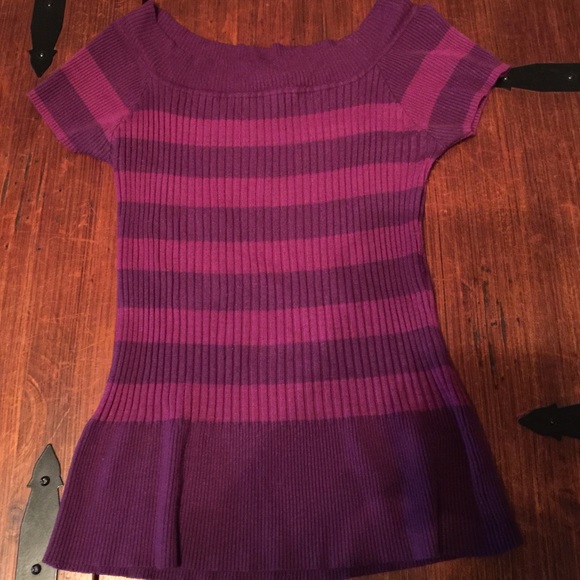 Rue 21 short sleeve Sweater Size XL