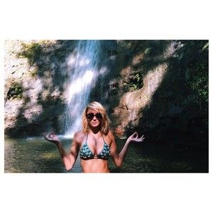 Meet your Posher, Carey