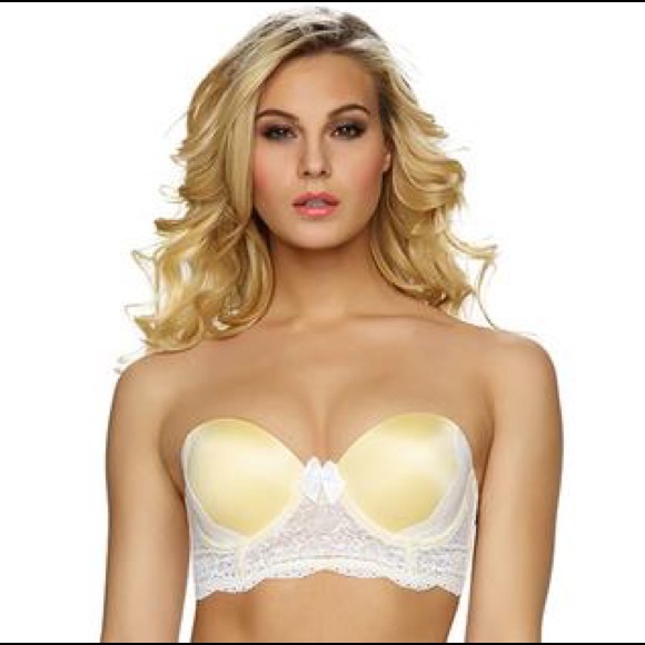 Brand new beautiful lace strapless bra