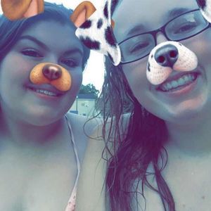 Meet your Posher, Caitlin