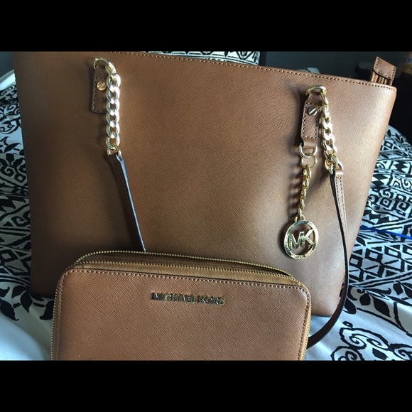 Michael kors bag and wallet