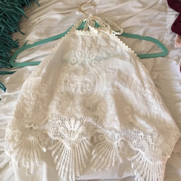 Lace halter top - Picture 1 of 2