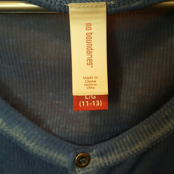 Shirt - Picture 2 of 3