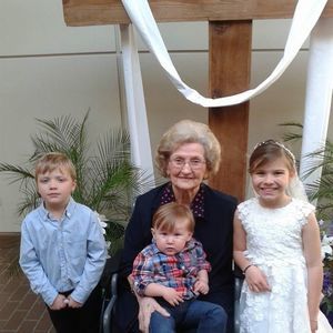 Meet your Posher, Louvenia