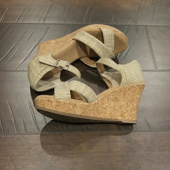 Cork Sandals - Picture 3 of 4