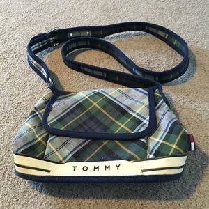 💚Tommy Hilfiger cross body💙 164
