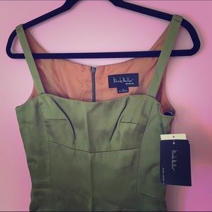 💯% silk Designer Nicole Miller dress