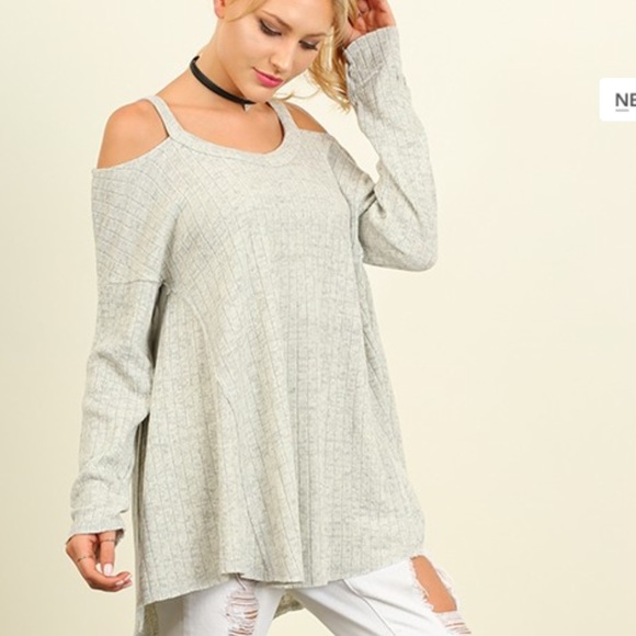 🎂 Anniversary Sale 🎂 Ribbed Top Shoulder Cut Out - Picture 2 of 4