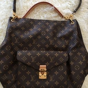 Louis Vuitton Metis monogram