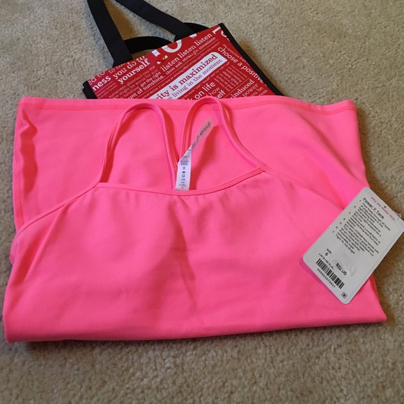 ⚡️⚡️NWT Power Y Tank⚡️⚡️