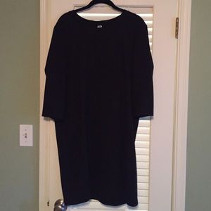 Old Navy black 3/4 sleeve dress.