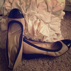 ❌TRADED❌ zinnia Ballet dress shoe with small wedge.