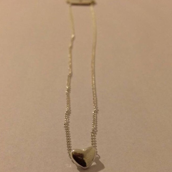 (L2) Silver Heart Necklace - Picture 3 of 4