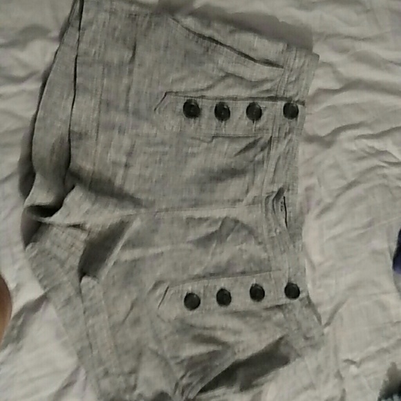 Too big. Worn once