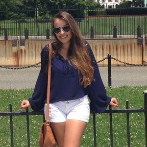 Meet your Posher, Jessica