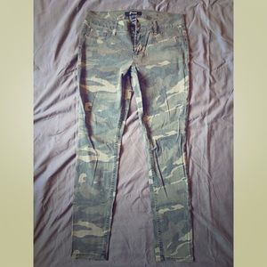Camp Jeans