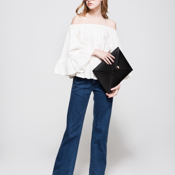 Off shoulder white top - Picture 2 of 4