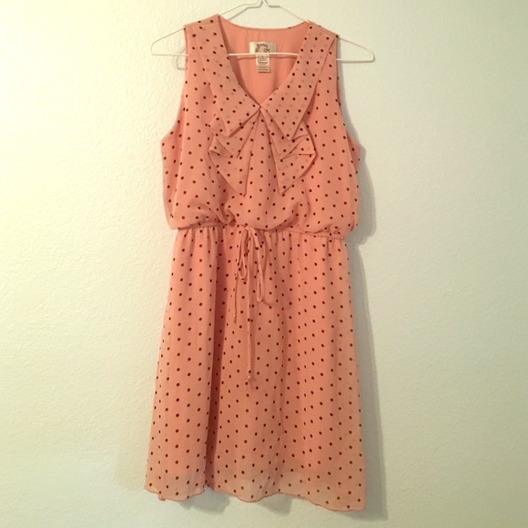 Causal dress