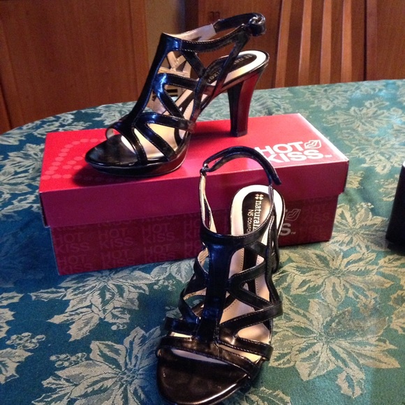 Naturalizer Danya Dress Sandals