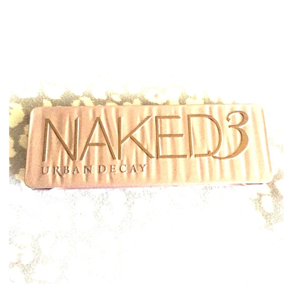 Urban decay Naked 3