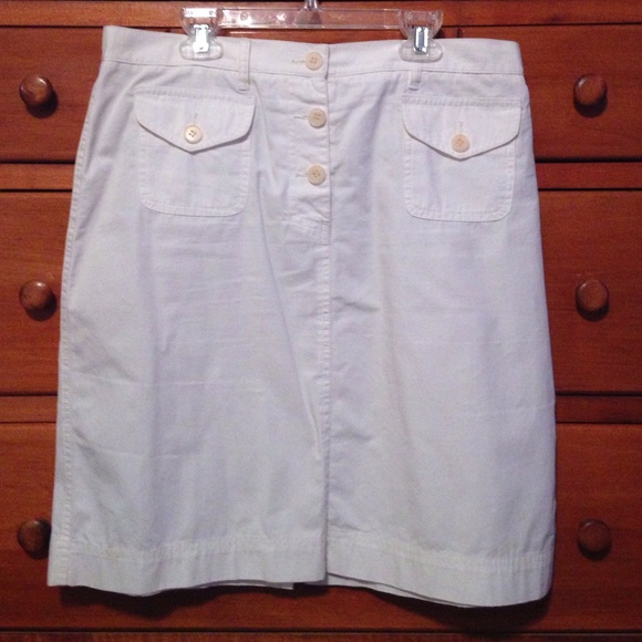 Jones New York sz 8 white skirt 100% cotton