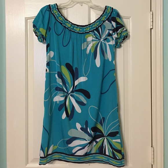 BCBG MAXAZRIA Dress w/POCKETS! Would also fit a SM - Picture 2 of 4