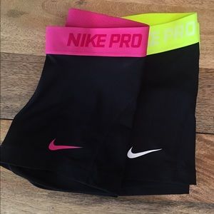 NWOT Nike Women's Pro 3" Shorts