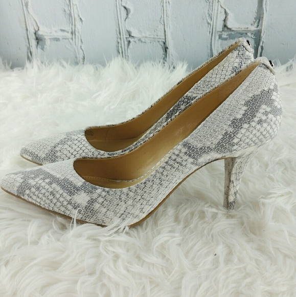 💞SALE💞 Michael Kors Flex Mid Pointed Toe Pump - Picture 3 of 4