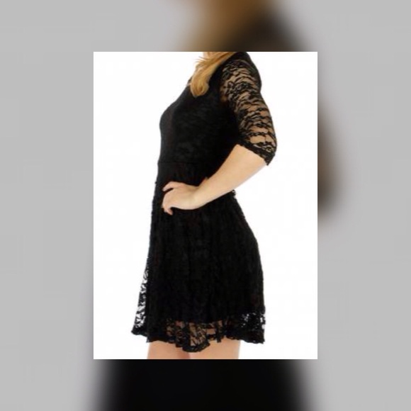 Black floral lace fit n flare dress - Picture 3 of 4