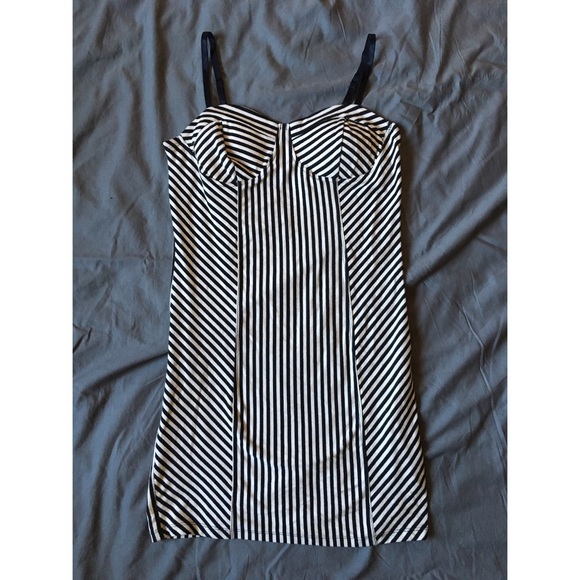 B&W Stretchy Dress - Picture 1 of 1