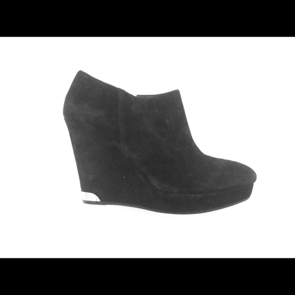 Vince Camuto - Klance Wedges - 8.5