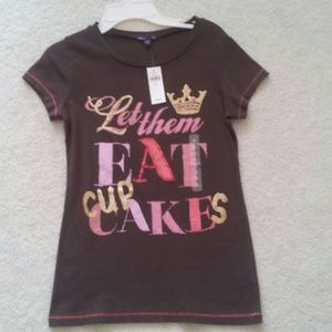 Girl's Let them eat cupcakes Graphic Tee