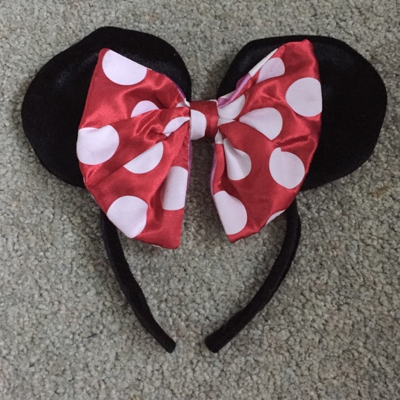 Reversable Minnie Mouse Ears for Halloween - Picture 1 of 2