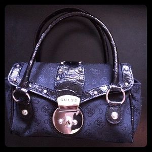 Flash Sale‼️‼️Guess Mini Satchel