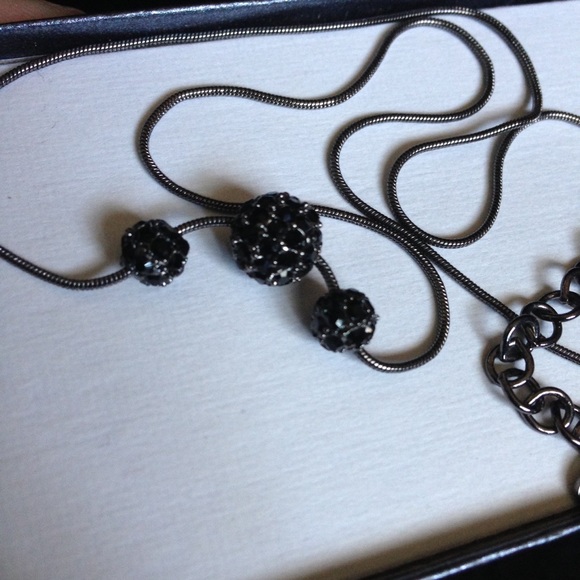 Monet sparkle black vintage necklace.