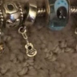 Gauiter pandora charm