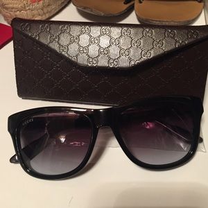 Brand new men's Gucci sunglasses !!!