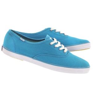 Women's 8.5 Blue Keds