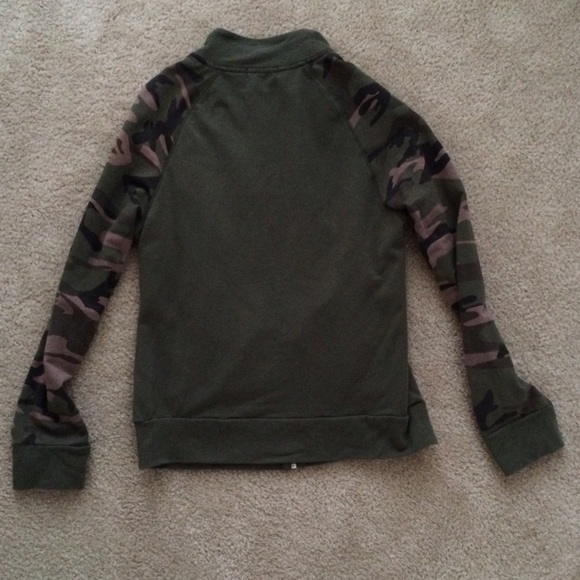 BDG Camo Jacket - Picture 3 of 4