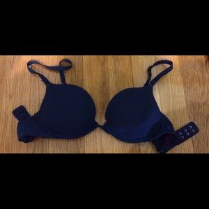 brand new PINK by VS bra!