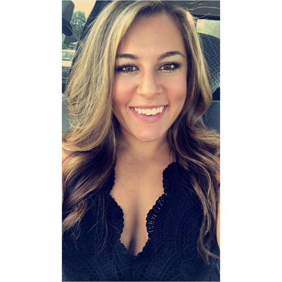 Meet your Posher, Melissa