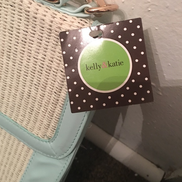 Purse - Picture 2 of 4